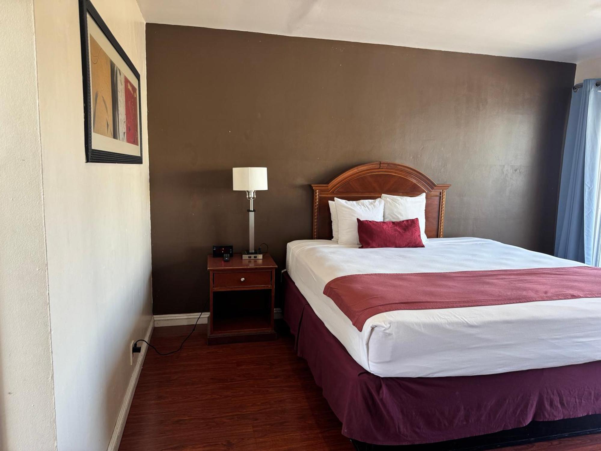 Holiday Lodge — Photos 3